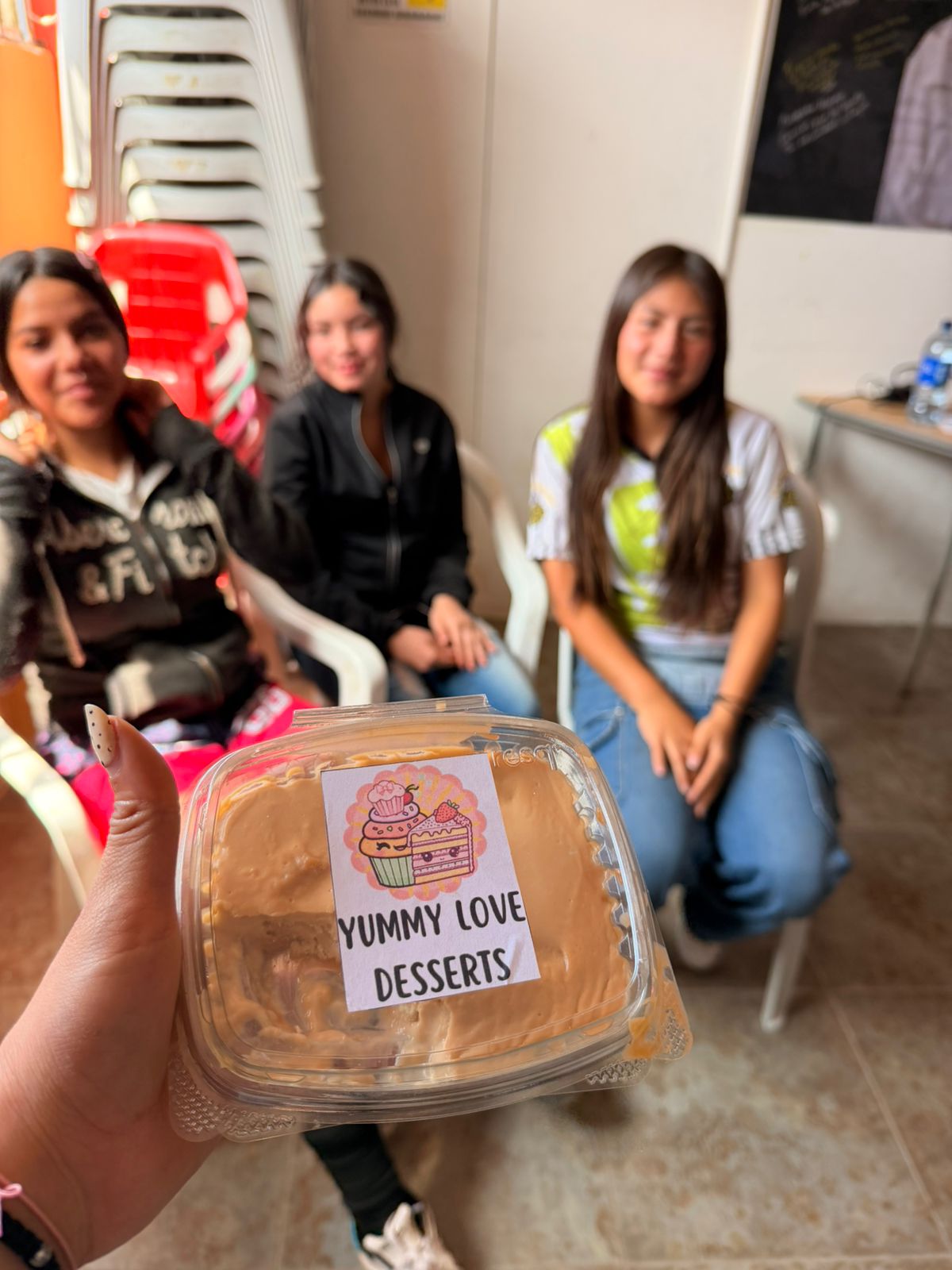 Yummy Love Desserts · Codo a Codo